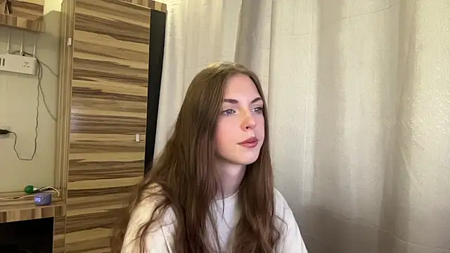 Clara kitty online show from 07/16/26, 06:21