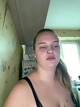 Snapshot of Laylaa_Rose chatting on 07/22/26, 10:39 Laylaa Rose online show from 07/22/26, 10:39