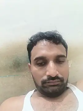 Snapshot of vishu-14322 chatting on 07/15/26, 04:58 vishu-14322 online show from 07/15/26, 04:58