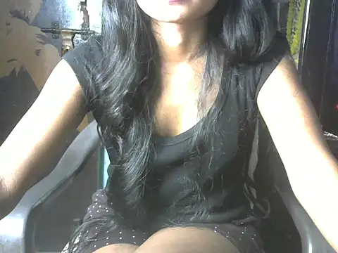 Snapshot of missruhihot chatting on 07/18/26, 07:33 missruhihot online show from 07/18/26, 07:33