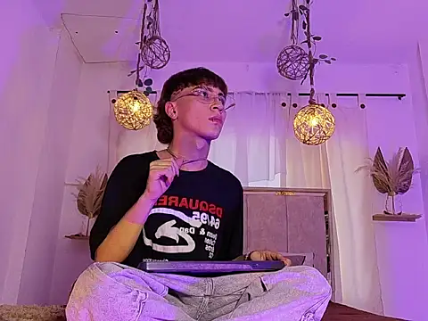 Xander Grey online show from 07/17/26, 07:44