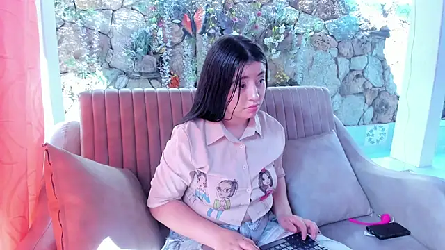 CarolineSoliz online show from 07/16/26, 08:17