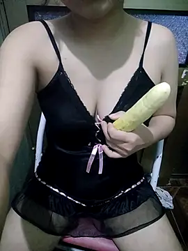 Snapshot of Love-Sexy12 chatting on 07/17/26, 01:36 Love-Sexy12 online show from 07/17/26, 01:36