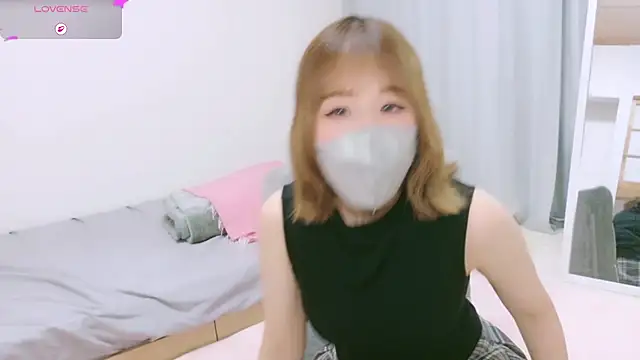 maro-maro  online show from 07/24/26, 10:22