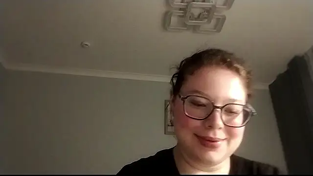 Snapshot of MulaVixen chatting on 07/19/26, 07:10 MulaVixen online show from 07/19/26, 07:10