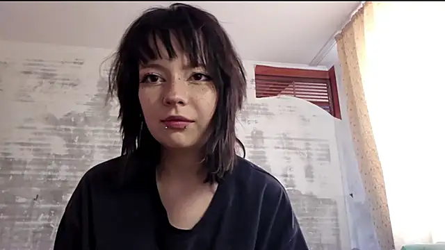 Snapshot of YunLettinga chatting on 07/30/26, 10:36 YunLettinga online show from 07/30/26, 10:36