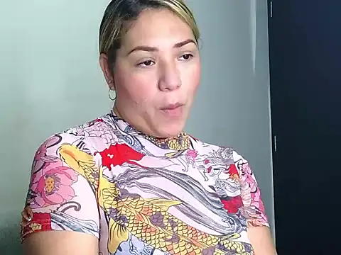 curvynaturalx online show from 07/22/26, 01:13