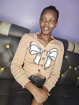 Snapshot of Petite_Lola8 chatting on 07/18/26, 08:23 Petite Lola8 online show from 07/18/26, 08:23