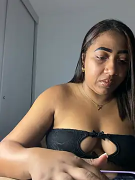 Snapshot of Candymorena_sexyyy chatting on 07/17/26, 04:53 Candymorena sexyyy online show from 07/17/26, 04:53