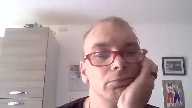 Snapshot of polo7755 chatting on 07/17/26, 02:47 polo7755 online show from 07/17/26, 02:47