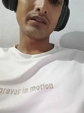 NAVINUKhot boy online show from 07/17/26, 01:52