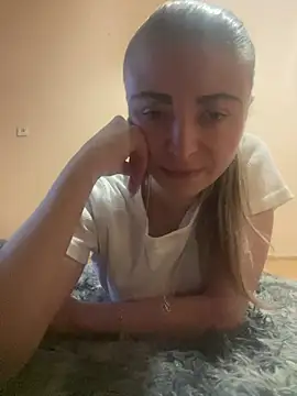 Snapshot of Jeni-angel chatting on 07/19/26, 06:04 Jeni-angel online show from 07/19/26, 06:04