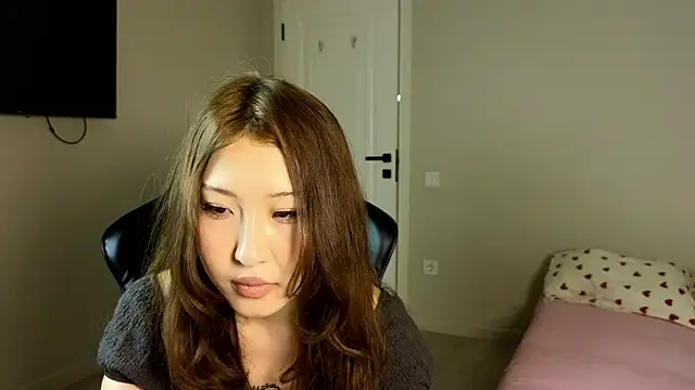 Snapshot of twilight_sakura chatting on 07/19/26, 07:43 twilight sakura online show from 07/19/26, 07:43