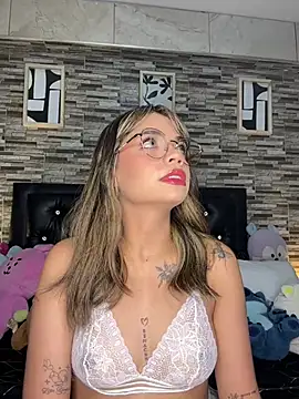 Snapshot of PamelaScothh chatting on 07/19/26, 02:42 PamelaScothh online show from 07/19/26, 02:42