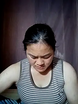 Snapshot of Hot-wet chatting on 07/18/26, 08:34 Hot-wet online show from 07/18/26, 08:34