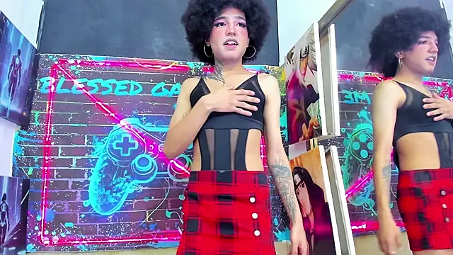 Snapshot of Evgangelina_blessed chatting on 07/18/26, 04:04 Evgangelina blessed online show from 07/18/26, 04:04