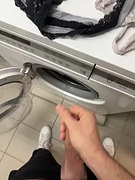 swissboy22 online show from 03/09/26, 05:27