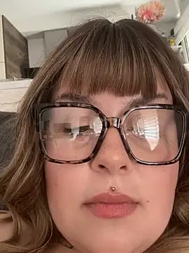 Peachy bella online show from 07/22/26, 11:01