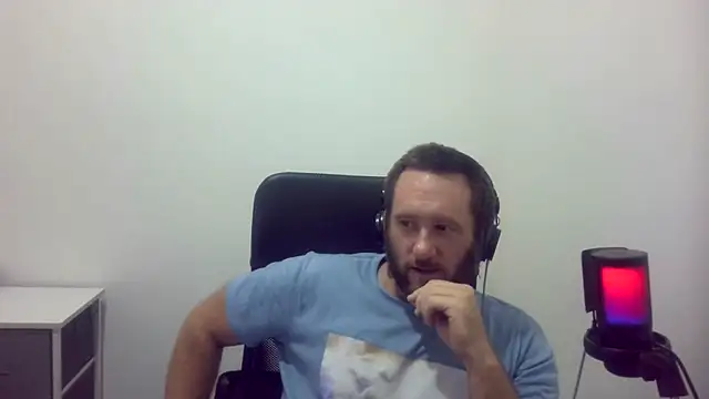 Snapshot of dadted chatting on 07/21/26, 05:20 dadted online show from 07/21/26, 05:20