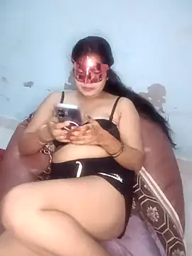 Snapshot of Komal_hot76 chatting on 07/30/26, 04:28 Komal hot76 online show from 07/30/26, 04:28