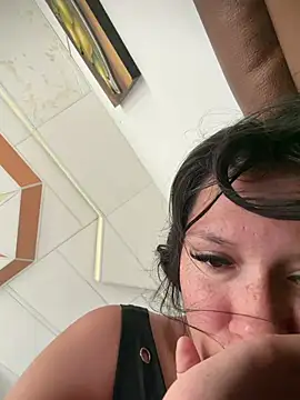Snapshot of tublanquitaxxx chatting on 07/21/26, 04:08 tublanquitaxxx online show from 07/21/26, 04:08