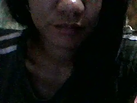 Snapshot of SexyLuna143 chatting on 07/23/26, 01:58 SexyLuna143 online show from 07/23/26, 01:58