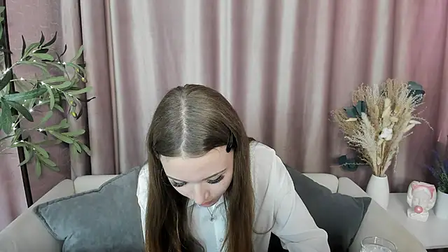 Snapshot of TerriPascale chatting on 07/24/26, 01:51 TerriPascale online show from 07/24/26, 01:51