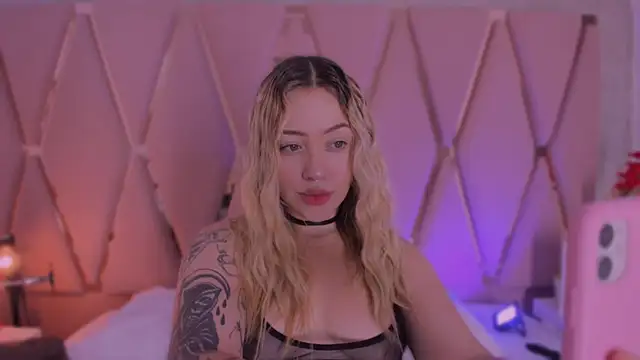 ZoeJhonson-1 online show from 07/30/26, 05:06