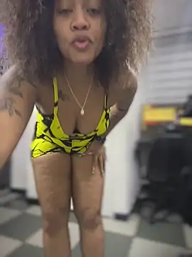 riri brunnete online show from 11/06/25, 04:27