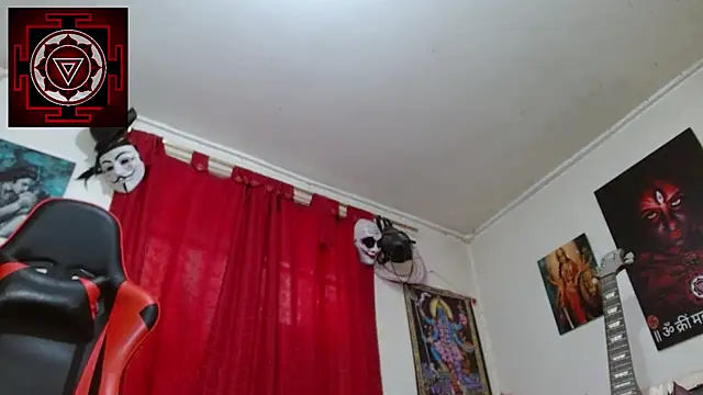 Amanda Valeska online show from 04/15/26, 07:58