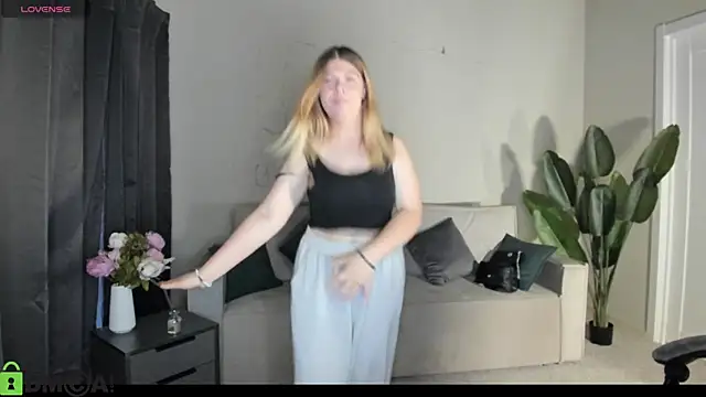 Stefania-sweet online show from 07/24/26, 06:31