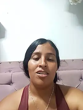 Hurtad 12 online show from 07/31/26, 01:05