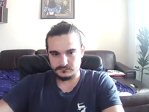Snapshot of johnnybravovici chatting on 07/23/26, 10:01 johnnybravovici online show from 07/23/26, 10:01