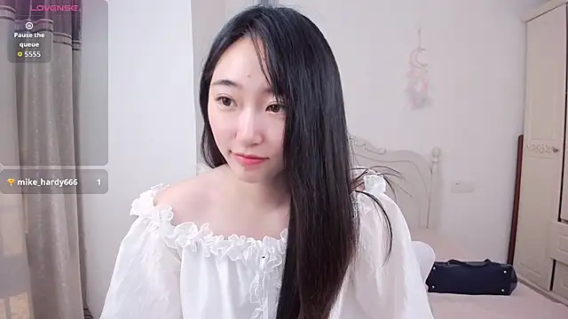 Snapshot of VeronicaDaugherty chatting on 07/26/26, 10:33 VeronicaDaugherty online show from 07/26/26, 10:33