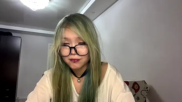 KairiNox online show from 07/25/26, 10:54