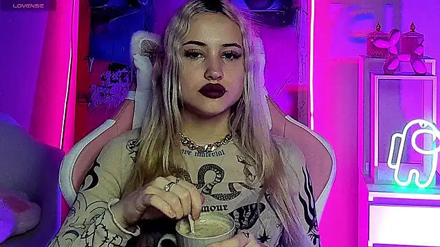 LaslyAngel online show from 07/29/26, 05:17