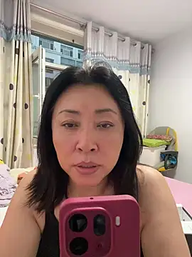Snapshot of Lisa-008 chatting on 07/26/26, 12:01 Lisa-008 online show from 07/26/26, 12:01