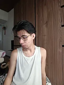Nicolas moon online show from 08/04/26, 06:12