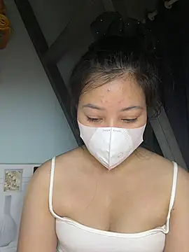 Snapshot of Nhinhi_bb chatting on 07/25/26, 04:57 Nhinhi bb online show from 07/25/26, 04:57