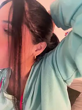 IvyValentine online show from 10/31/25, 07:54