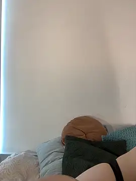 IvyValentine online show from 10/23/25, 07:01