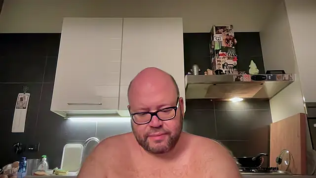 theitalianbear online show from 09/18/25, 02:47