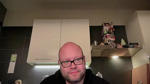 Snapshot of theitalianbear chatting on 04/02/26, 08:59 theitalianbear online show from 04/02/26, 08:59