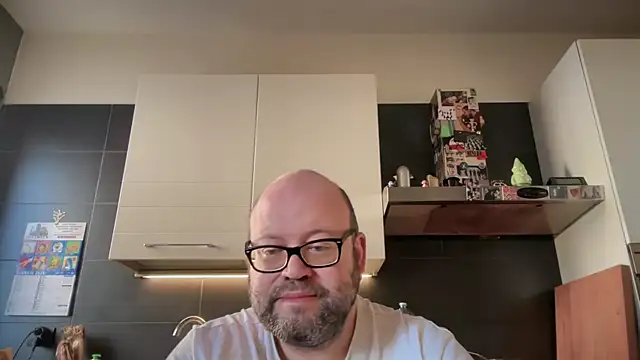 Snapshot of theitalianbear chatting on 01/14/26, 01:59 theitalianbear online show from 01/14/26, 01:59