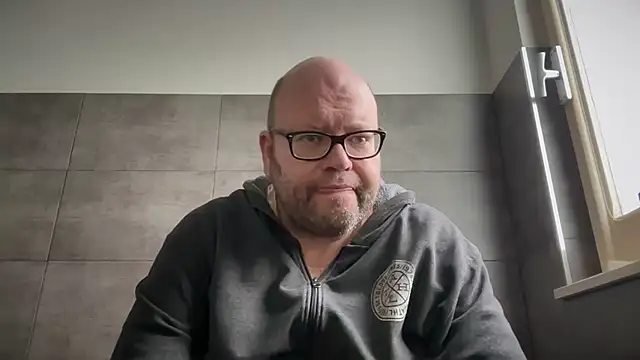 theitalianbear online show from 10/03/25, 06:59