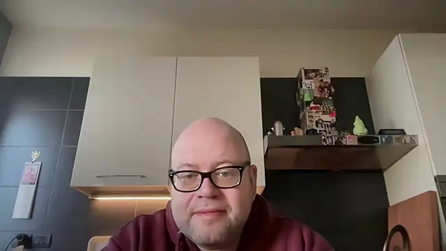 Snapshot of theitalianbear chatting on 02/20/26, 07:32 theitalianbear online show from 02/20/26, 07:32