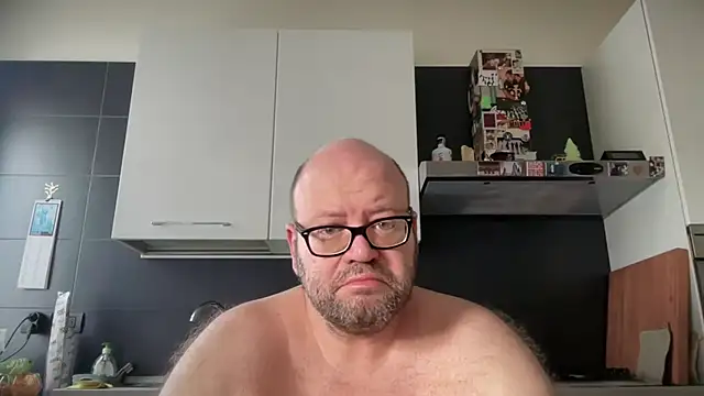 theitalianbear online show from 07/06/26, 05:25