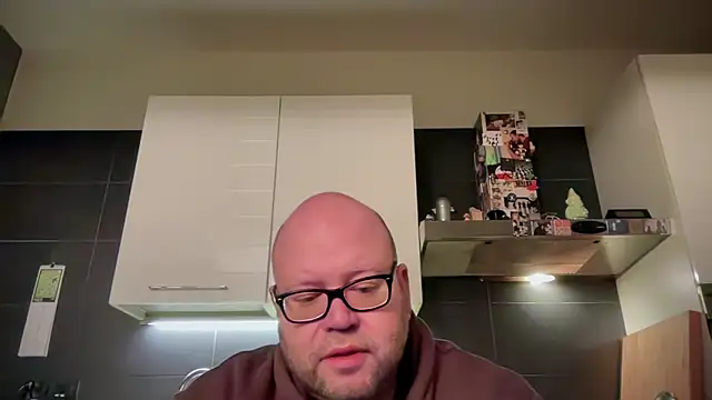 Snapshot of theitalianbear chatting on 03/26/26, 03:49 theitalianbear online show from 03/26/26, 03:49