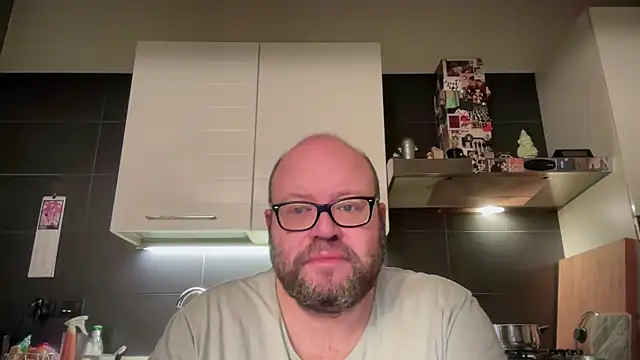 theitalianbear online show from 04/22/26, 03:13