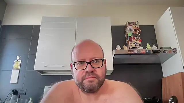 theitalianbear online show from 06/12/26, 08:45